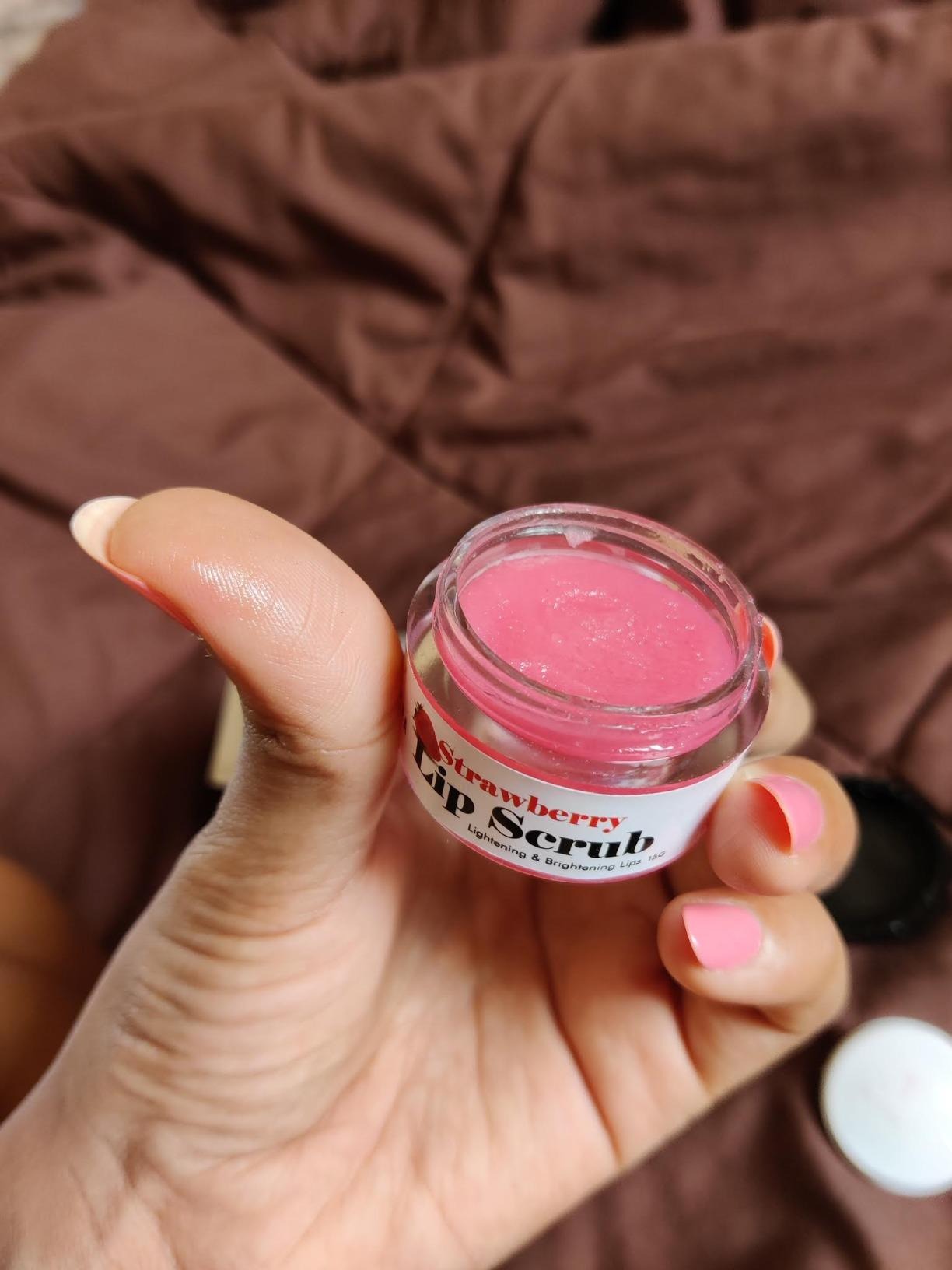 LIP SCRUB